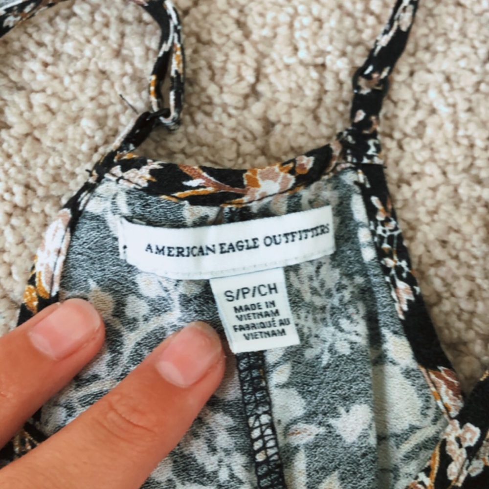 american eagle top - Picture 2 of 2